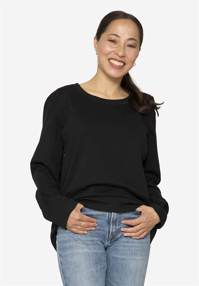 Schwarz T-Shirt aus 100% Bio-Baumwolle mit Stillfunktion - Vorderansicht
