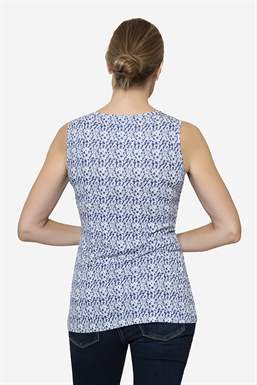 Blau floralprint Stilltop mit Falten an der Brust aus Bambus - Von hinten zu sehen